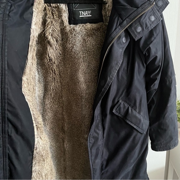 TNA Parka | Chamomix Parka Aritzia - Picture 5 of 12
